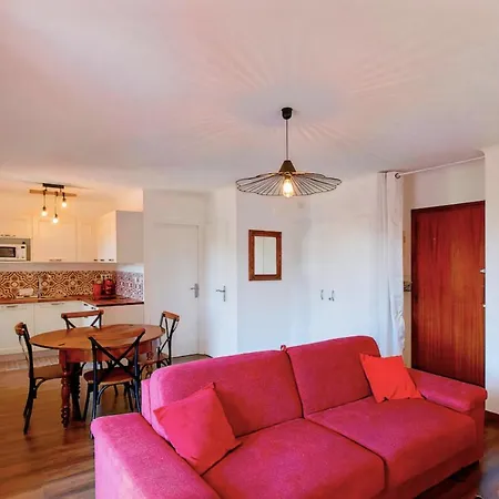 Studio For 2 With Balcony In Raphael