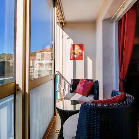 Lejlighed Studio For 2 With Balcony In Raphael *